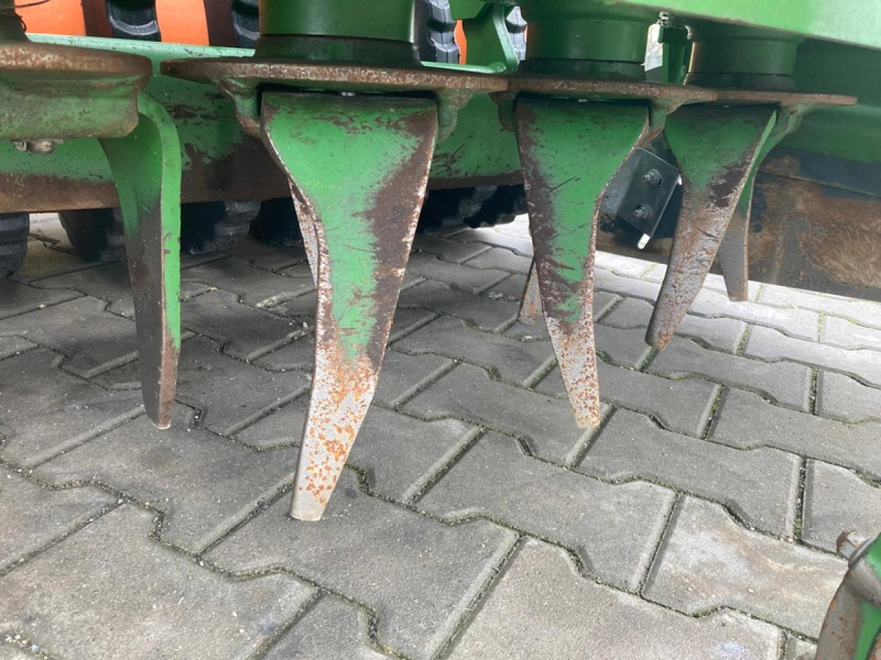 Amazone KX3001 + AVANT3002NUR 320HA - Semeadora combinada: foto 5 Amazone KX3001 + AVANT3002NUR 320HA - Semeadora combinada: foto 5