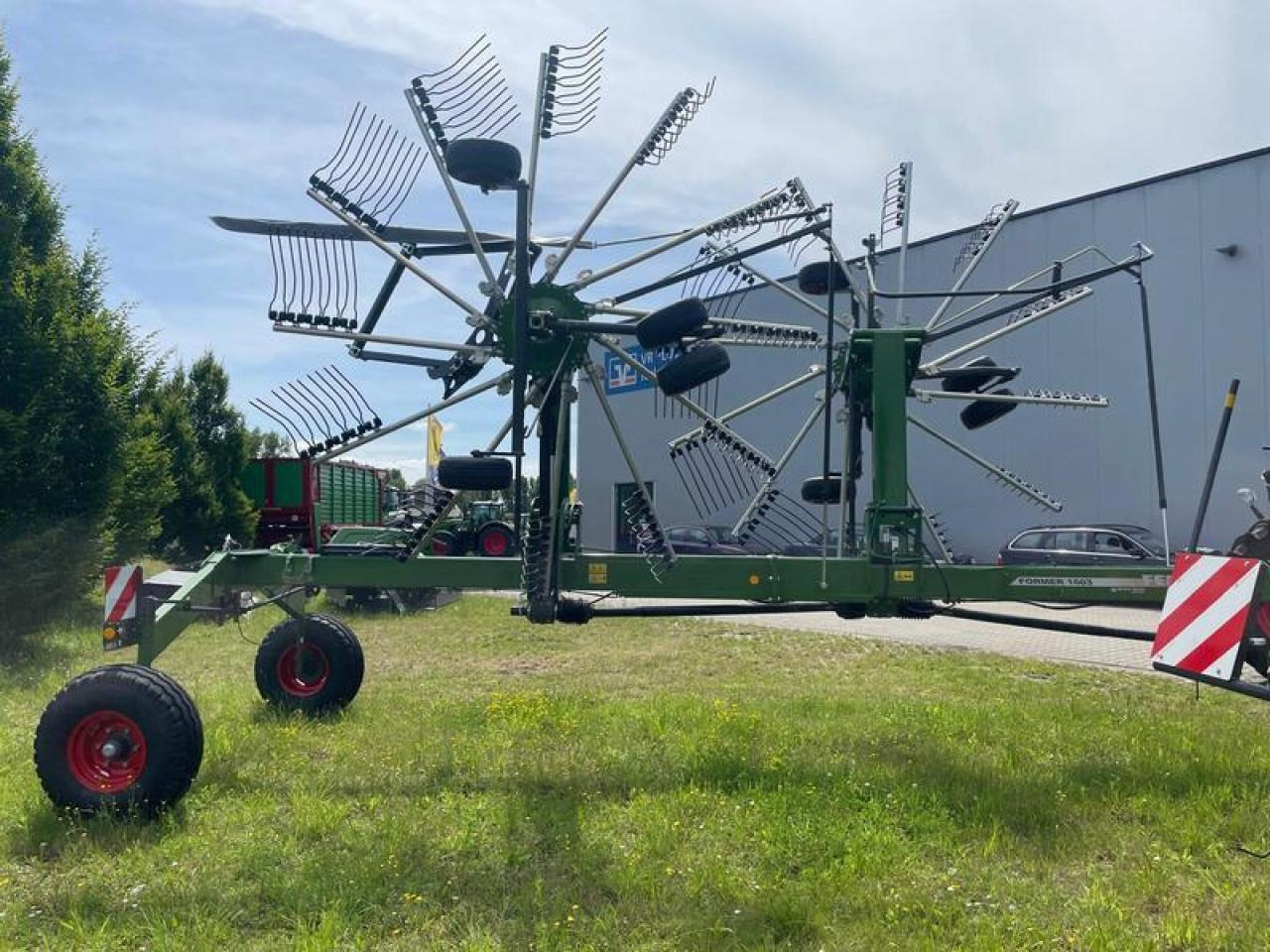 Fendt FORMER 1603 AKTION - Ancinho enleirador: foto 4 Fendt FORMER 1603 AKTION - Ancinho enleirador: foto 4