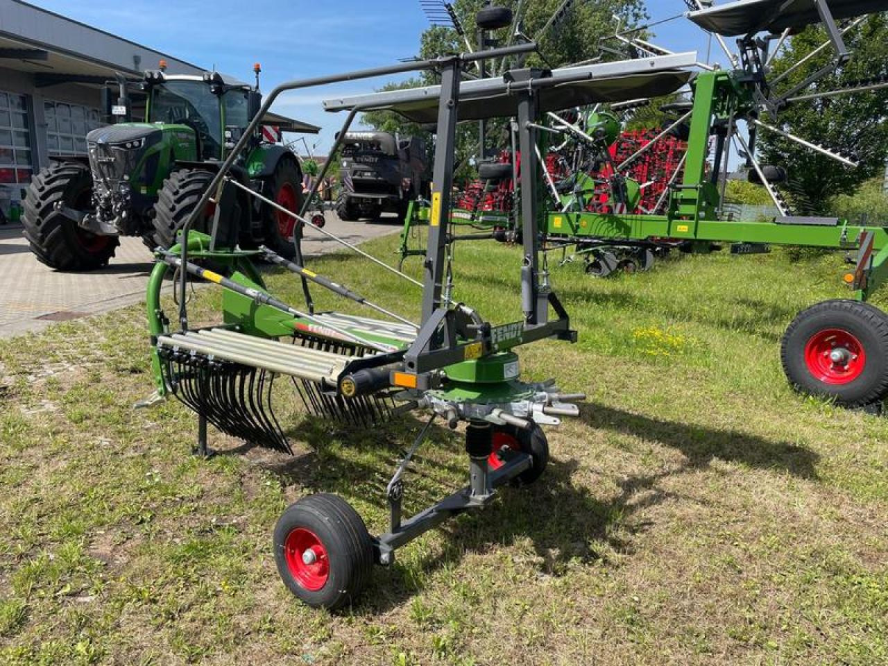 Fendt FORMER 391 - Ancinho enleirador: foto 2 Fendt FORMER 391 - Ancinho enleirador: foto 2