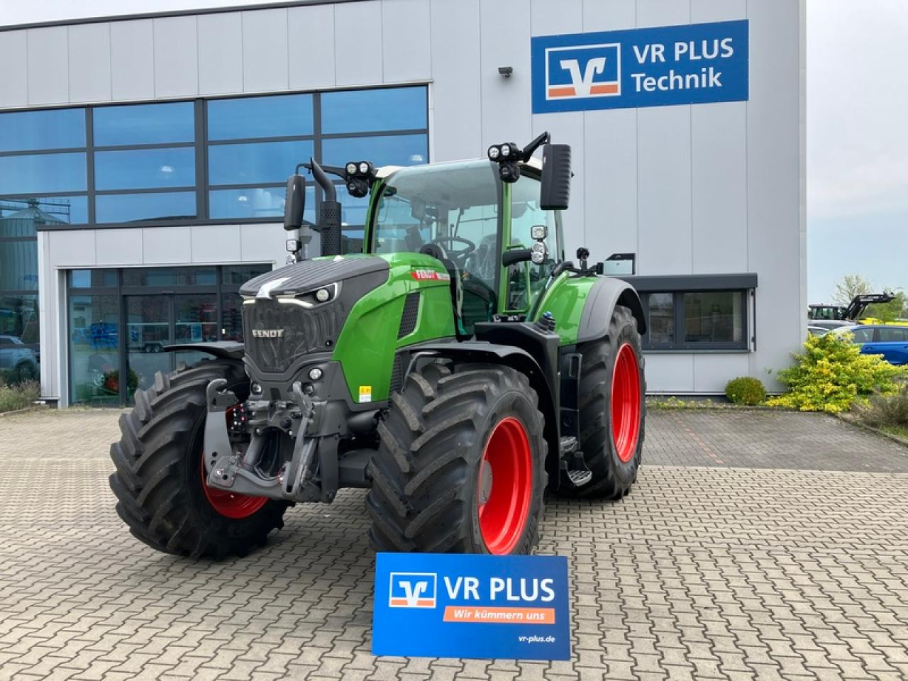 Fendt VARIO726 GEN 7 PROFI PLUS SET 2 - Trator: foto 1 Fendt VARIO726 GEN 7 PROFI PLUS SET 2 - Trator: foto 1