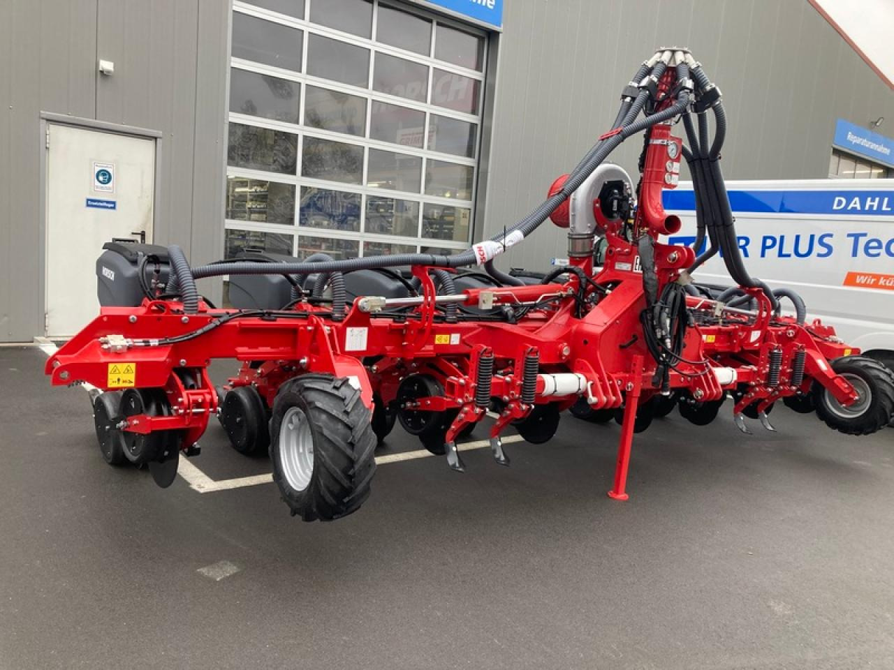 Horsch MAESTRO8.75RX AUTOFORCE - Semeadora de precisão: foto 1 Horsch MAESTRO8.75RX AUTOFORCE - Semeadora de precisão: foto 1