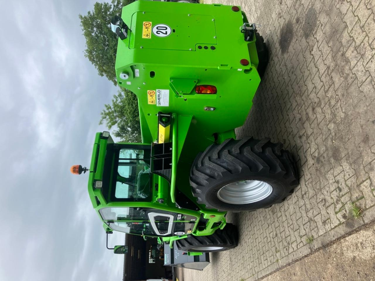 Merlo P50.18 CS INKL LEICHTGUTSCHAUFEL - Empilhador telescópico: foto 4 Merlo P50.18 CS INKL LEICHTGUTSCHAUFEL - Empilhador telescópico: foto 4