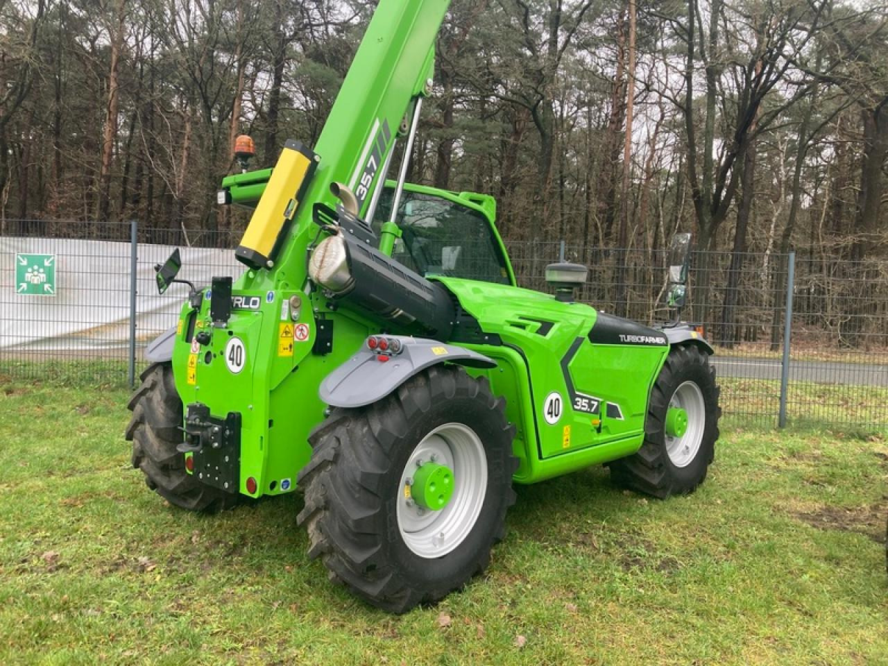 Merlo TF 35.7-140 AKTION - Empilhador telescópico: foto 3 Merlo TF 35.7-140 AKTION - Empilhador telescópico: foto 3