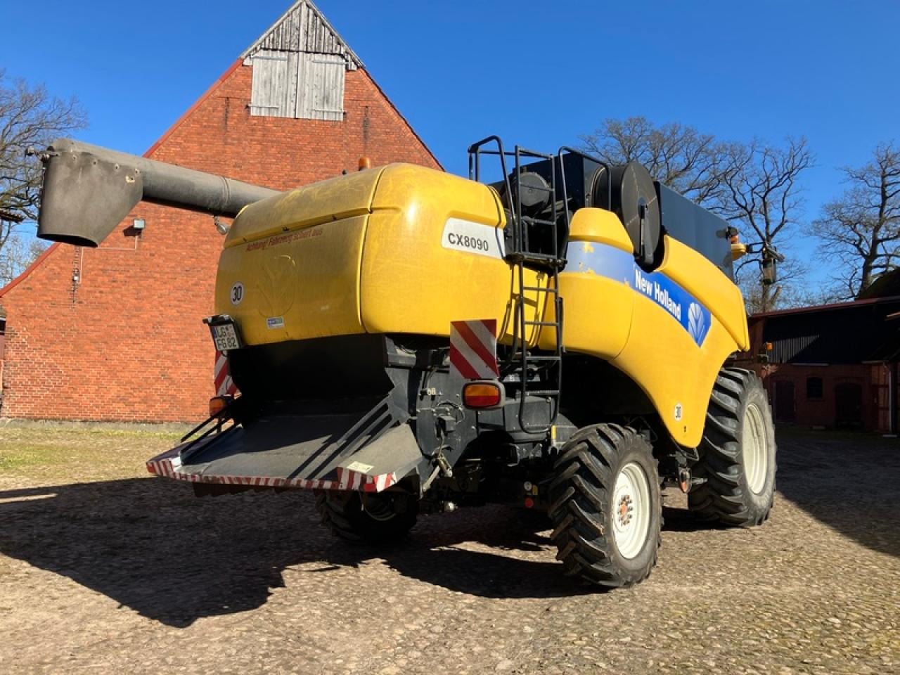 New Holland CX 8090 ALLRAD - Ceifeira debulhadora: foto 4 New Holland CX 8090 ALLRAD - Ceifeira debulhadora: foto 4