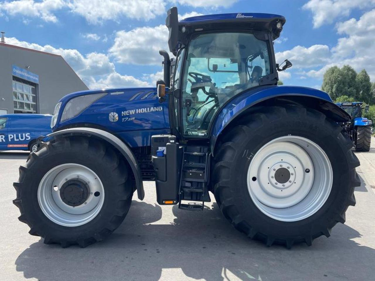 New Holland T 7.225 - Trator: foto 2 New Holland T 7.225 - Trator: foto 2
