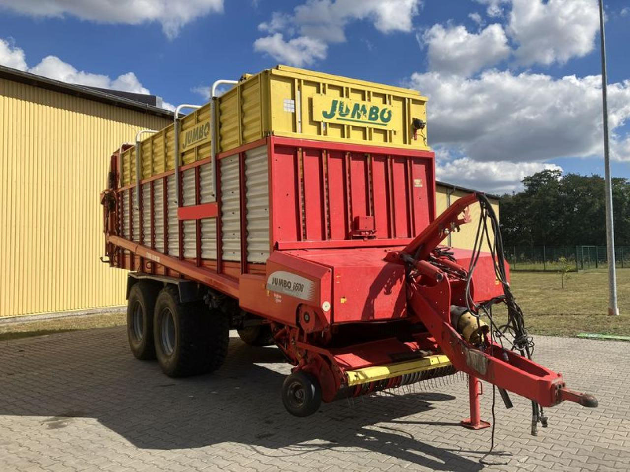 Pöttinger JUMBO 6600 - Autocarregadora: foto 4 Pöttinger JUMBO 6600 - Autocarregadora: foto 4