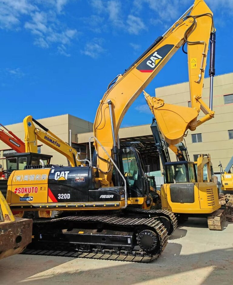 Caterpillar 320D - Escavadora de rastos: foto 2 Caterpillar 320D - Escavadora de rastos: foto 2