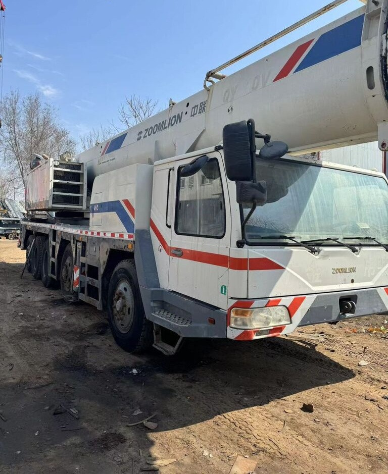 Zoomlion ZTC800V ZTV900VZTC1000V - Grua móvel: foto 3 Zoomlion ZTC800V ZTV900VZTC1000V - Grua móvel: foto 3