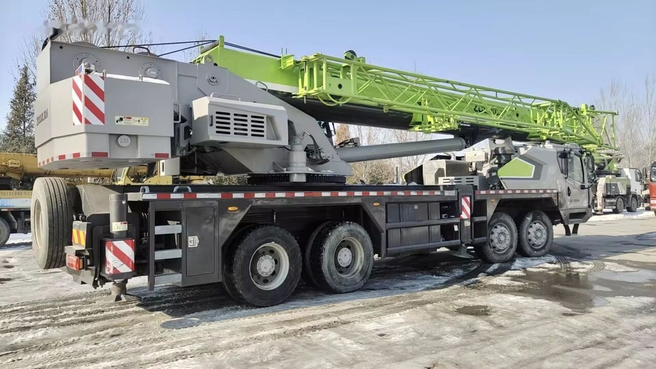 Zoomlion zoomlion ZTC350 ZTC500V ZTC700V ZTC900V 35 50 70 90 used truck c - Grua móvel: foto 3 Zoomlion zoomlion ZTC350 ZTC500V ZTC700V ZTC900V 35 50 70 90 used truck c - Grua móvel: foto 3