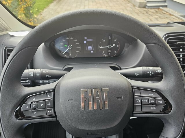 FIAT Ducato 140 DOKA Pritsche 2,9 Meter Klima DAB... - Carrinha de caixa aberta, Carrinha cabine dupla: foto 4 FIAT Ducato 140 DOKA Pritsche 2,9 Meter Klima DAB... - Carrinha de caixa aberta, Carrinha cabine dupla: foto 4