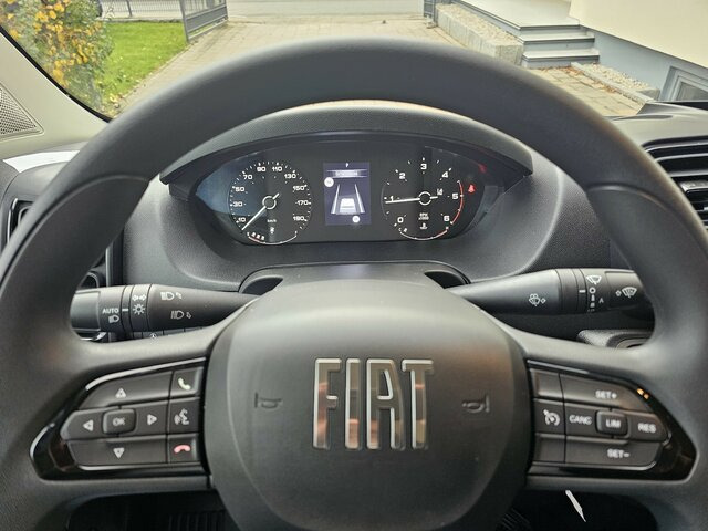 FIAT Ducato 35 Automatik AT L2H2 Voll-LED 260°... - Furgão: foto 5 FIAT Ducato 35 Automatik AT L2H2 Voll-LED 260°... - Furgão: foto 5