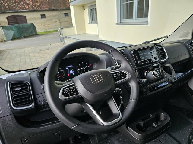 FIAT Ducato 35 L3H2 MAXI 13m³ 180 teilverglast... - Furgão: foto 4 FIAT Ducato 35 L3H2 MAXI 13m³ 180 teilverglast... - Furgão: foto 4