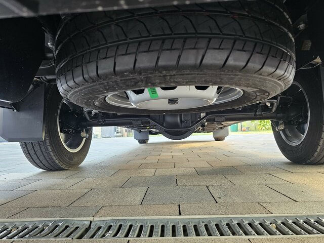 Furgão, Carrinha cabine dupla novo IVECO Daily 35S18HA8V DOKA Hi-Matic 12m³ 2xSchiebetür...: foto 25