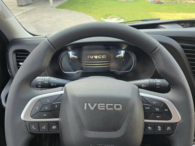 Furgão, Carrinha cabine dupla novo IVECO Daily 35S18HA8V DOKA Hi-Matic 12m³ 2xSchiebetür...: foto 6