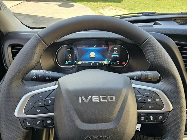 IVECO Daily 35S18HA8V Hi-Matic 18m³ Modell 2025 MY24... - Furgão: foto 4 IVECO Daily 35S18HA8V Hi-Matic 18m³ Modell 2025 MY24... - Furgão: foto 4