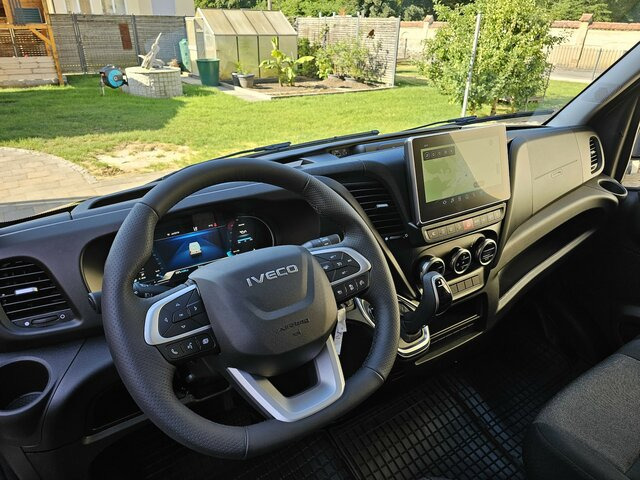 IVECO Daily 35S18HA8V Hi-Matic 18m³ Modell 2025 MY24... - Furgão: foto 3 IVECO Daily 35S18HA8V Hi-Matic 18m³ Modell 2025 MY24... - Furgão: foto 3