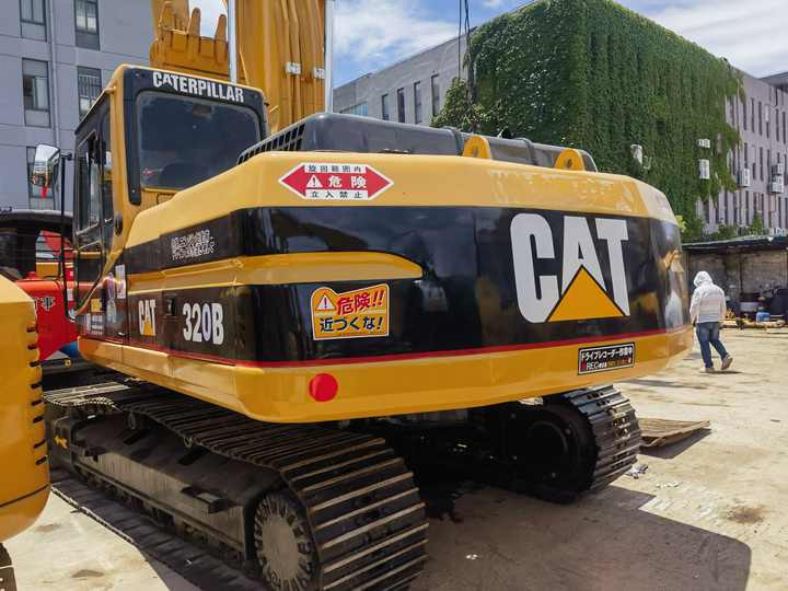 CAT 320B Excavator - Escavadora de rastos: foto 2 CAT 320B Excavator - Escavadora de rastos: foto 2