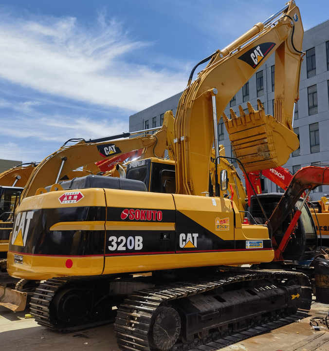 CAT 320B Excavator - Escavadora de rastos: foto 1 CAT 320B Excavator - Escavadora de rastos: foto 1