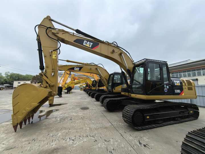 CAT 320D excavator - Escavadora de rastos: foto 1 CAT 320D excavator - Escavadora de rastos: foto 1