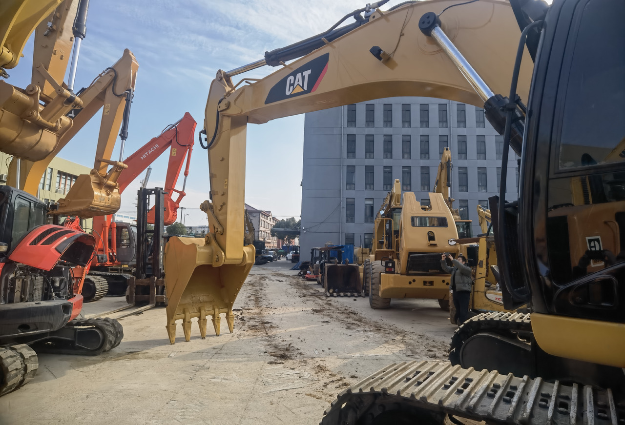 CAT 330D2L Excavator - Escavadora de rastos: foto 5 CAT 330D2L Excavator - Escavadora de rastos: foto 5
