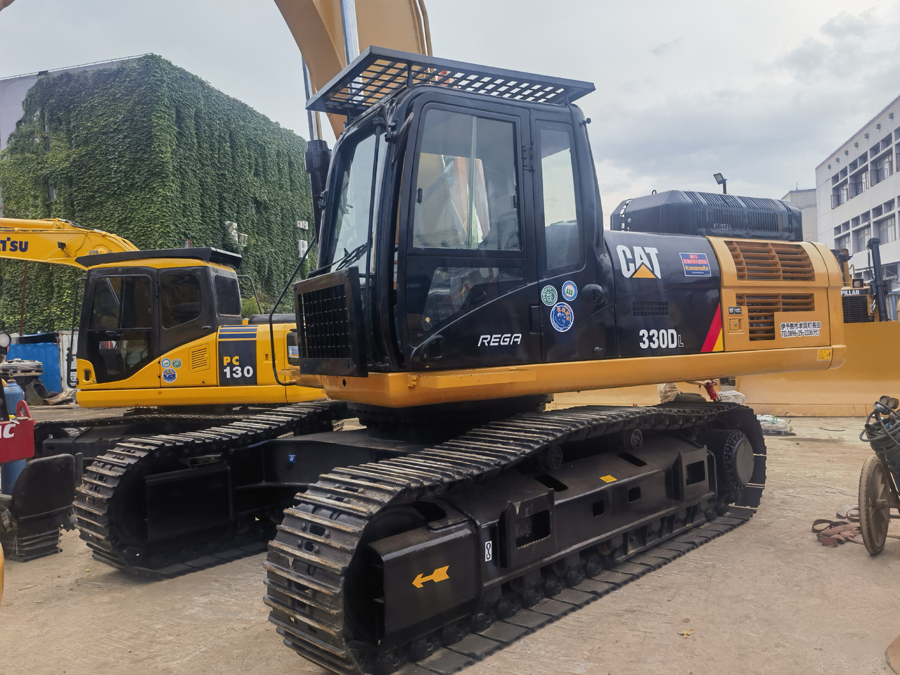 CAT 330DL excavator - Escavadora de rastos: foto 4 CAT 330DL excavator - Escavadora de rastos: foto 4