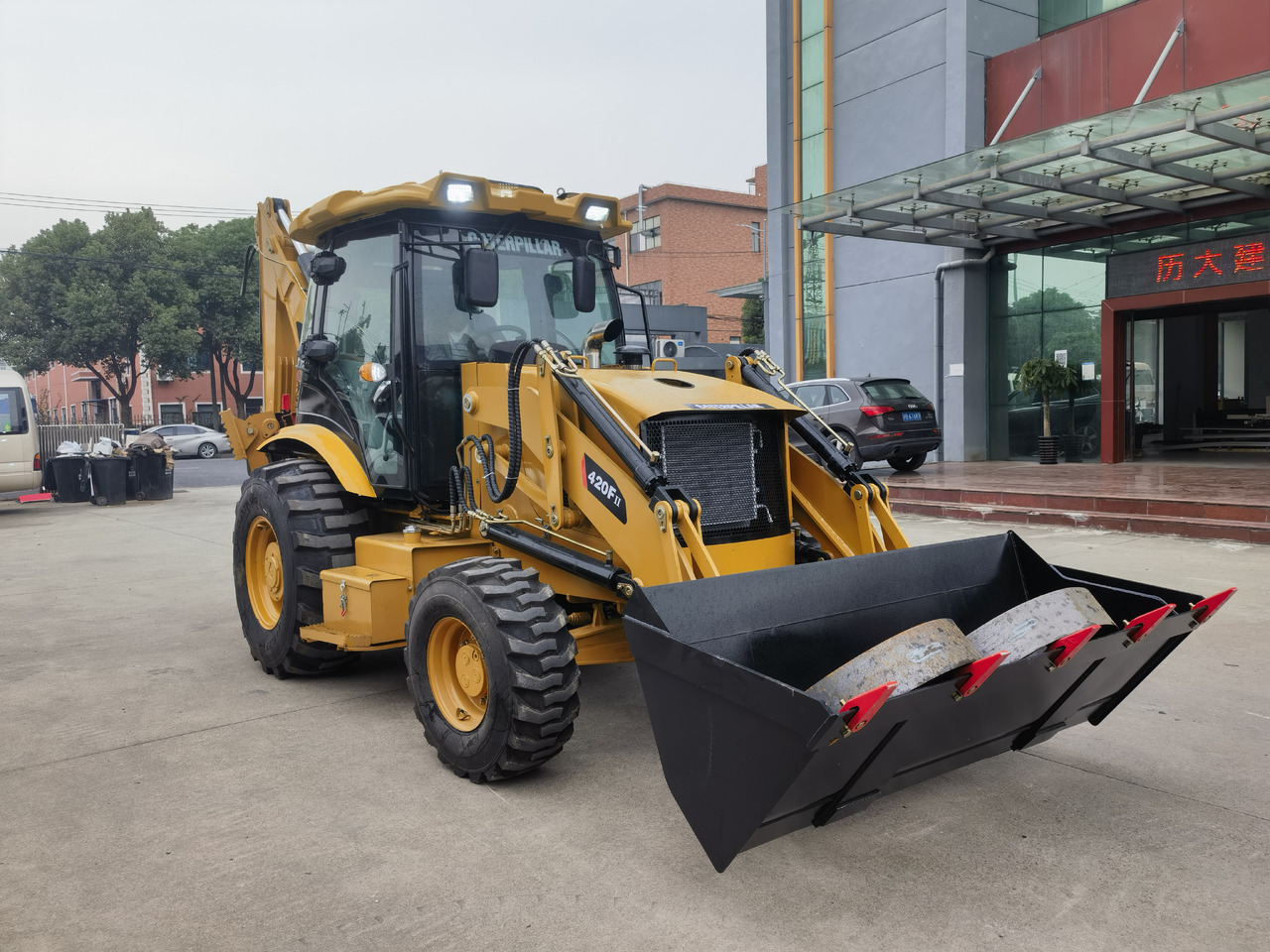 CAT 420F Backhoe Loader - Retroescavadeira: foto 3 CAT 420F Backhoe Loader - Retroescavadeira: foto 3