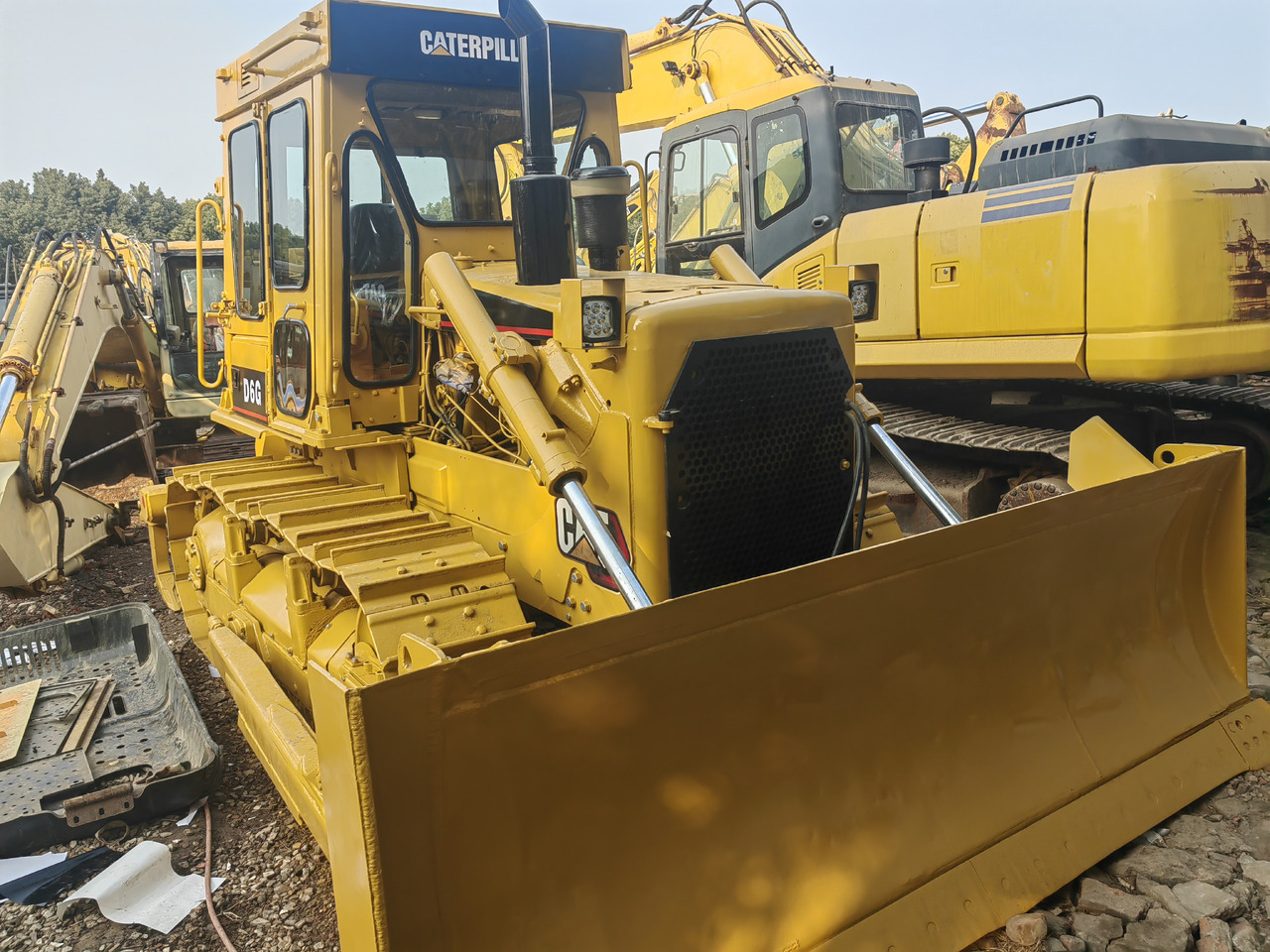 CAT D6G Bulldozer - Buldôzer: foto 5 CAT D6G Bulldozer - Buldôzer: foto 5