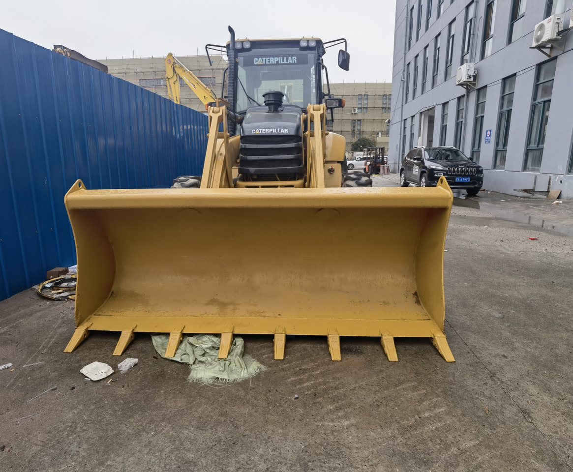 Cat 420F backhoe loader - Retroescavadeira: foto 3 Cat 420F backhoe loader - Retroescavadeira: foto 3