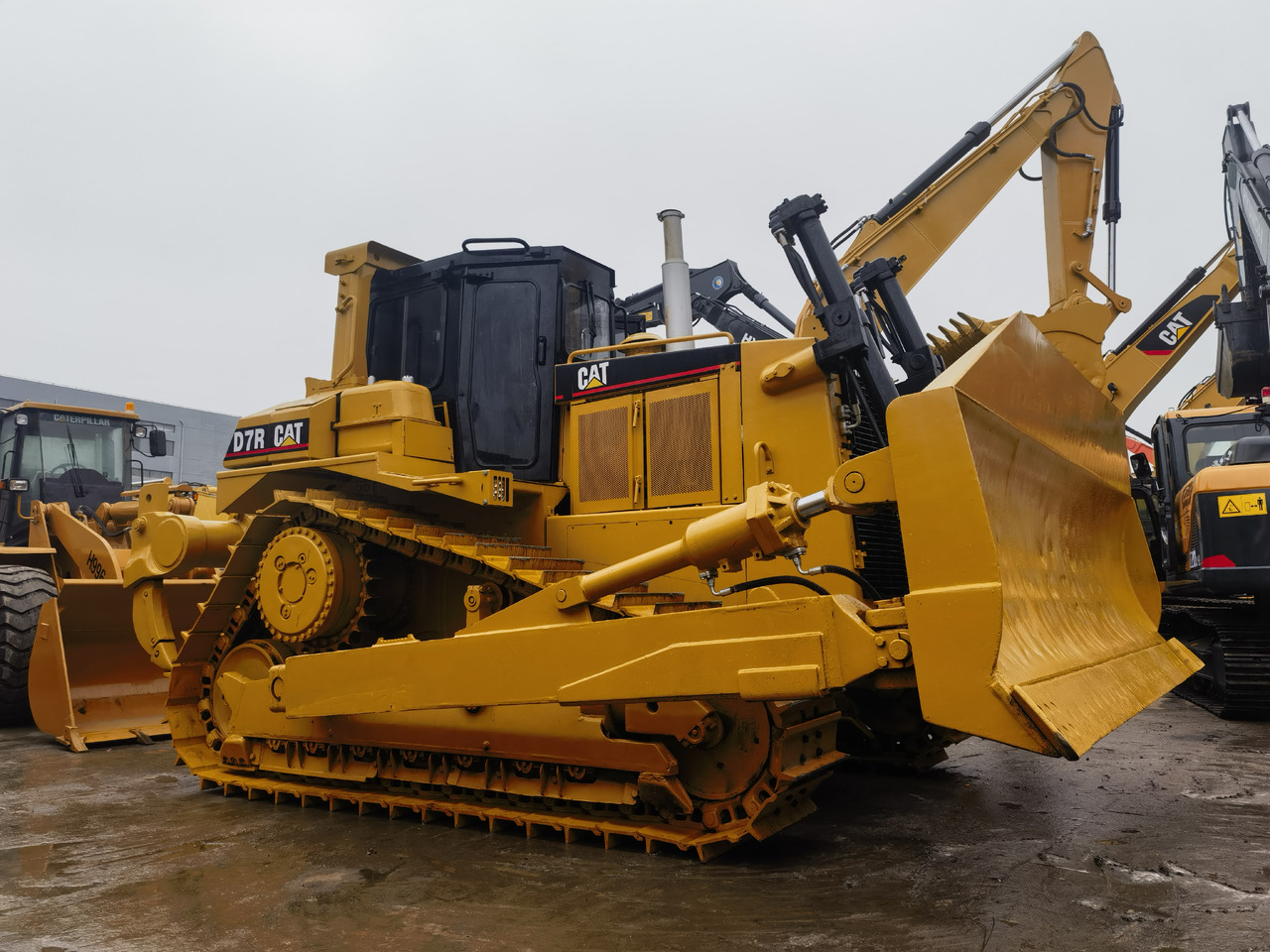 Caterpillar D7R Bulldozer - Buldôzer: foto 5 Caterpillar D7R Bulldozer - Buldôzer: foto 5