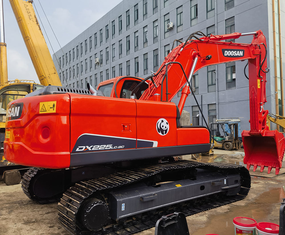 DOOSAN Doosan DX225LC Crawler excavator - Escavadora de rastos: foto 2 DOOSAN Doosan DX225LC Crawler excavator - Escavadora de rastos: foto 2