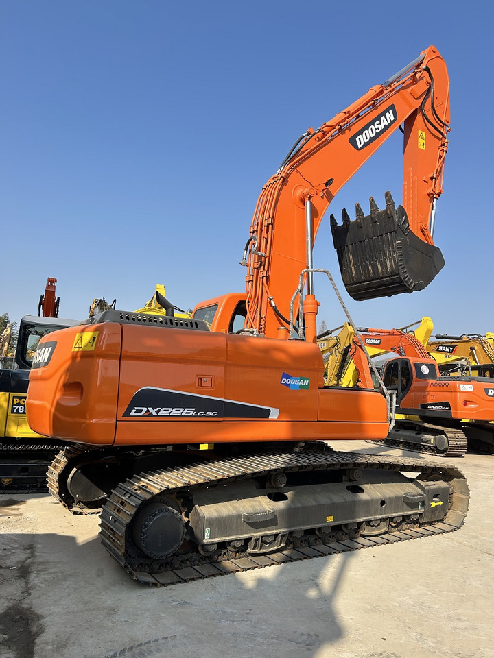 DOOSAN Doosan DX225LC Crawler excavator - Escavadora de rastos: foto 2 DOOSAN Doosan DX225LC Crawler excavator - Escavadora de rastos: foto 2
