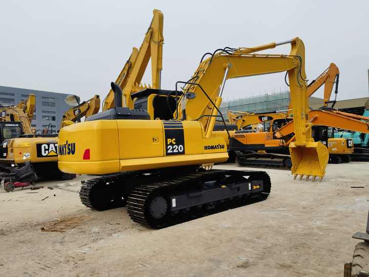 Good Condition used komatsu pc200-8 excavator used excavator in japan used komatsu excavator - Mini escavadeira: foto 3 Good Condition used komatsu pc200-8 excavator used excavator in japan used komatsu excavator - Mini escavadeira: foto 3