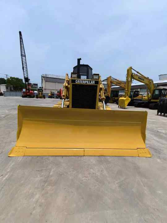 High Efficiency d6h d7h Used Caterpillar Bulldozer d7g used caterpillar bulldozer in shanghai - Buldôzer: foto 2 High Efficiency d6h d7h Used Caterpillar Bulldozer d7g used caterpillar bulldozer in shanghai - Buldôzer: foto 2