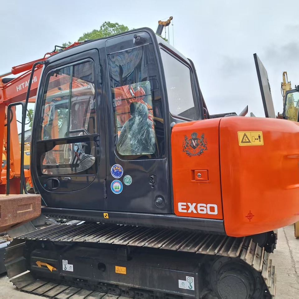Hitachi EX60 Excavator - Escavadora de rastos: foto 2 Hitachi EX60 Excavator - Escavadora de rastos: foto 2