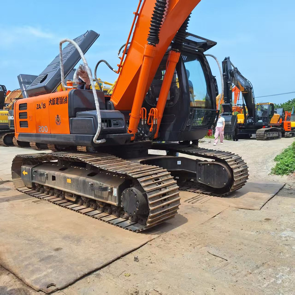 Hitachi ZX200G Excavator - Escavadora de rastos: foto 1 Hitachi ZX200G Excavator - Escavadora de rastos: foto 1
