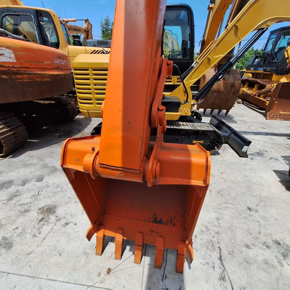Mini escavadeira Hitachi  ZX70 Excavator: foto 6