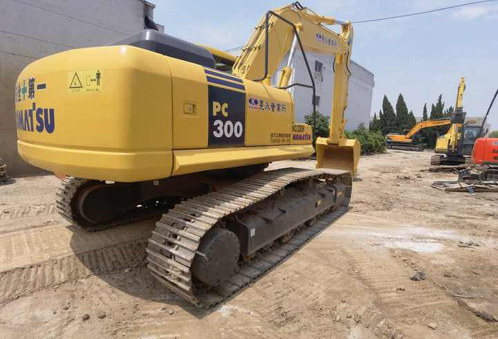 Komatsu PC300-7 excavator - Escavadora de rastos: foto 5 Komatsu PC300-7 excavator - Escavadora de rastos: foto 5