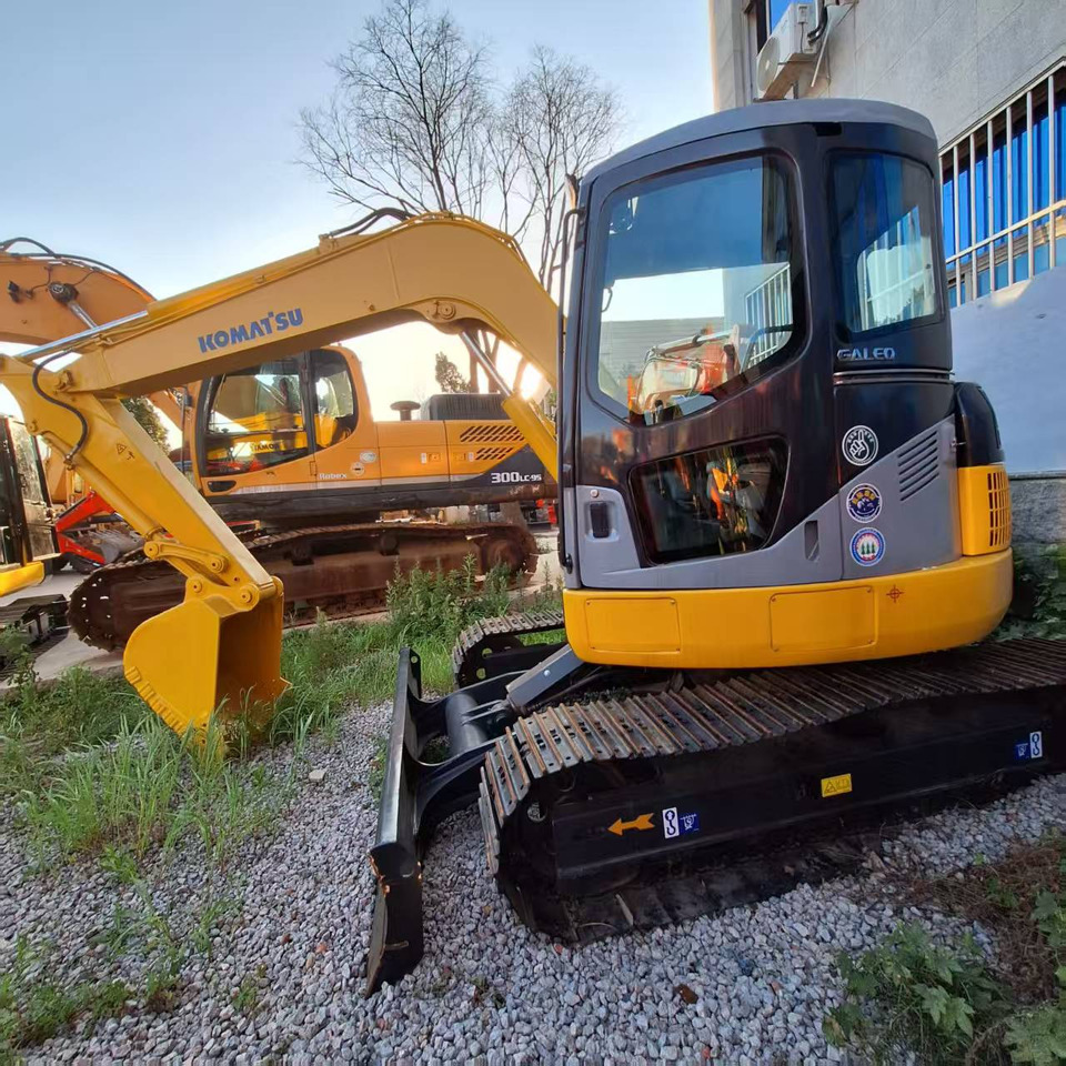 Komatsu pc78 Excavator - Escavadora de rastos: foto 1 Komatsu pc78 Excavator - Escavadora de rastos: foto 1