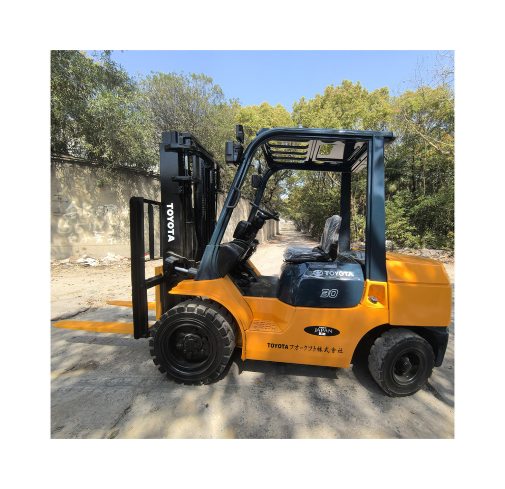 Toyota FD30 Forklift - Empilhador a diesel: foto 2 Toyota FD30 Forklift - Empilhador a diesel: foto 2