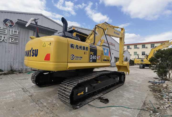 Used Excavator Komatsu PC240LC-8 original Japan Komatsu PC240-8 Digger for Sale - Escavadora de rastos: foto 5 Used Excavator Komatsu PC240LC-8 original Japan Komatsu PC240-8 Digger for Sale - Escavadora de rastos: foto 5