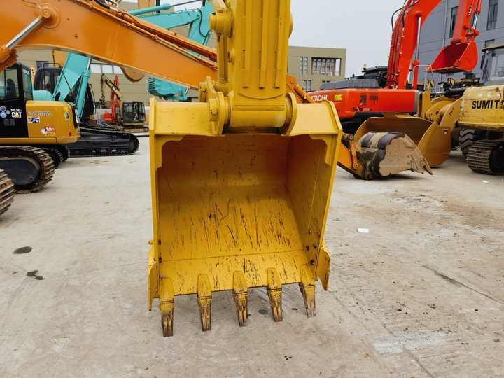 Used Komatsu PC 220-8 Excavator Second-hand Construction Digger Machine Komatsu Excavator used excavator price - Escavadora de rastos: foto 3 Used Komatsu PC 220-8 Excavator Second-hand Construction Digger Machine Komatsu Excavator used excavator price - Escavadora de rastos: foto 3