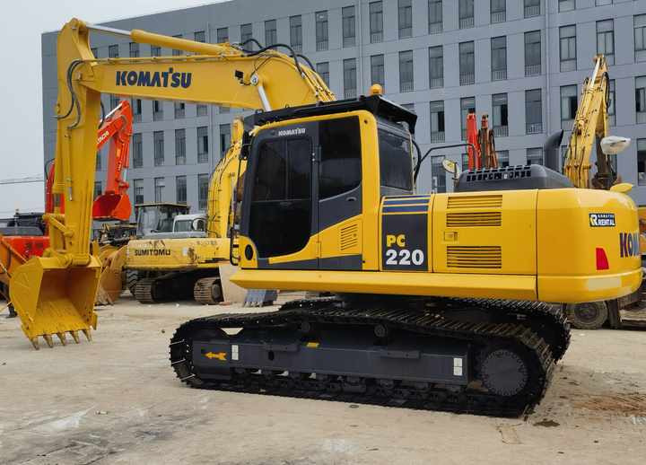 Used Komatsu PC 220-8 Excavator Second-hand Construction Digger Machine Komatsu Excavator used excavator price - Escavadora de rastos: foto 4 Used Komatsu PC 220-8 Excavator Second-hand Construction Digger Machine Komatsu Excavator used excavator price - Escavadora de rastos: foto 4