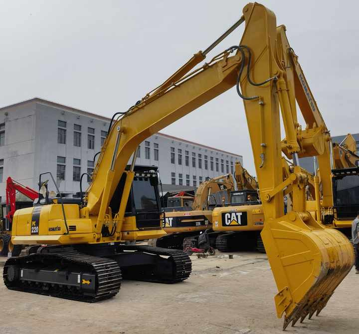 Second hand komatsu with high performance pc220-8 Excavator 22 Ton Used Excavator for sale in china - Escavadora de rastos: foto 4 Second hand komatsu with high performance pc220-8 Excavator 22 Ton Used Excavator for sale in china - Escavadora de rastos: foto 4