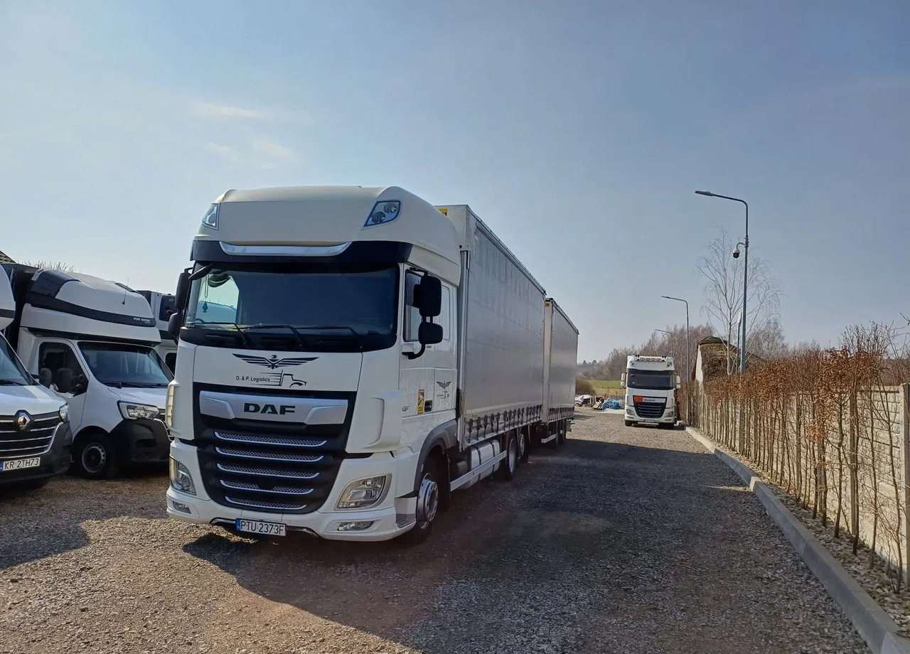 DAF XF 480 SUPER SPACE CAB / ZESTAW TANDEM PRZEJAZDOWY 120m3 - Camião de lona: foto 2 DAF XF 480 SUPER SPACE CAB / ZESTAW TANDEM PRZEJAZDOWY 120m3 - Camião de lona: foto 2
