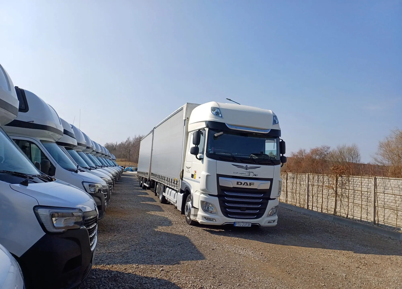 DAF XF 480 SUPER SPACE CAB / ZESTAW TANDEM PRZEJAZDOWY 120m3 - Camião de lona: foto 3 DAF XF 480 SUPER SPACE CAB / ZESTAW TANDEM PRZEJAZDOWY 120m3 - Camião de lona: foto 3