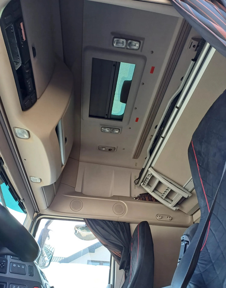 Camião de lona DAF XF 480 SUPER SPACE CAB / ZESTAW TANDEM PRZEJAZDOWY 120m3: foto 13