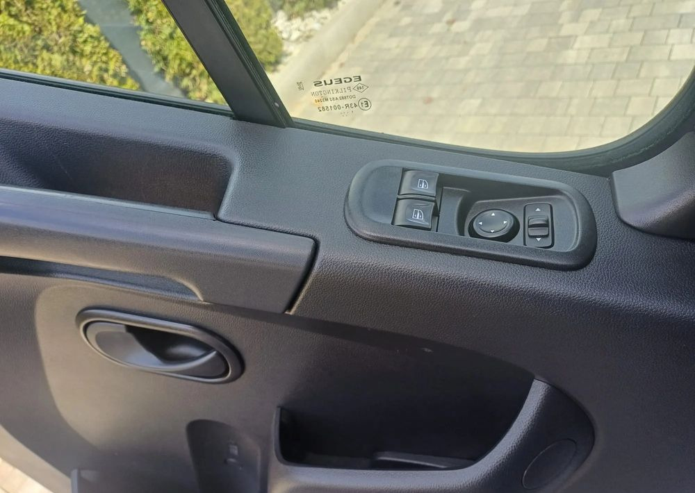 Renault Master 2.3dci 168KM 10palet 2022rok - Carrinha de lona: foto 5 Renault Master 2.3dci 168KM 10palet 2022rok - Carrinha de lona: foto 5