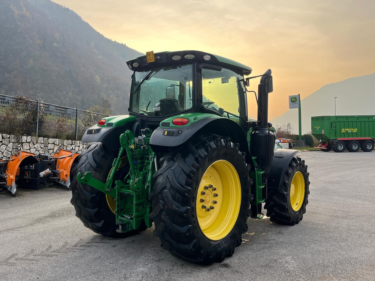 Trator John Deere 6175R: foto 6