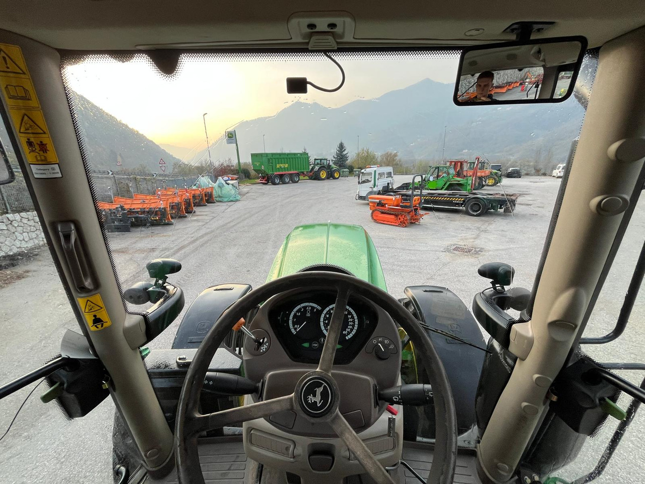 Trator John Deere 6175R: foto 13