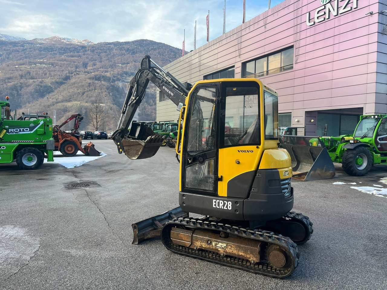 Mini escavadeira MINIESCAVATORE VOLVO ECR 28: foto 8